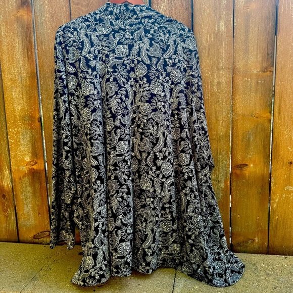 ROAMANS Women’s Black White Paisley Kimono Lightweight Cardigan Size 4X 34-36 - Picture 9 of 9
